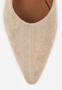 Renee - Jasnobeżowe Balerinki Typu Slingback Diarin. Nosek buta: otwarty. Kolor: beżowy. Materiał: zamsz, skóra. Sezon: lato. Obcas: na obcasie. Wysokość obcasa: niski #6