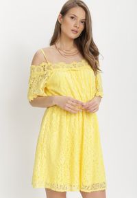Born2be - Żółta Sukienka Alphyrtus. Kolor: żółty. Materiał: koronka. Długość rękawa: na ramiączkach. Wzór: koronka. Długość: mini #5