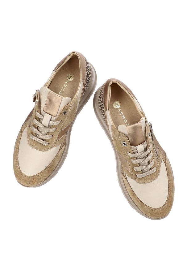 Brązowe Sneakersy Armodo Modne Obuwie Damskie Panterka. Kolor: brązowy. Materiał: materiał, jeans. Wzór: motyw zwierzęcy. Styl: elegancki