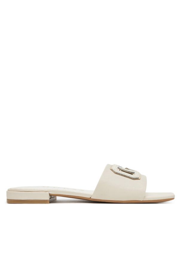 Guess Klapki FLJTAR LEA19 Écru. Materiał: skóra