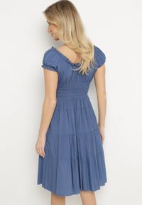 Born2be - Granatowa Bawełniana Rozkloszowana Sukienka z Guzikami i Bufiastymi Rękawami Annivi. Okazja: na co dzień. Kolor: niebieski. Materiał: bawełna. Styl: klasyczny, casual, elegancki #4