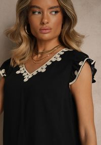 Renee - Czarna Bluzka z Bawełny Ozdobiona Haftem Savoreia. Okazja: na co dzień. Kolor: czarny. Materiał: bawełna. Wzór: aplikacja, haft. Styl: elegancki, casual #5