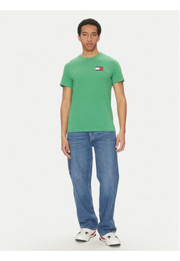 Tommy Jeans T-Shirt Essential DM0DM20740 Zielony Slim Fit. Kolor: zielony. Materiał: bawełna