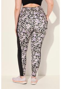 ULLA POPKEN - Damskie Legginsy sportowe szybkoschnące wzór w panterkę z recyklingu. Kolekcja: plus size. Kolor: czarny. Materiał: poliester, materiał. Wzór: motyw zwierzęcy