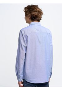 Big-Star - Koszula męska z tkaniny typu oxford niebieska Trixi 401. Okazja: na co dzień. Kolor: niebieski. Materiał: tkanina. Wzór: gładki. Styl: casual, klasyczny #5