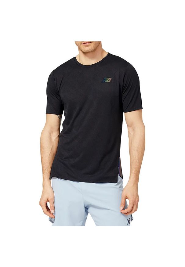 Koszulka New Balance MT23281BK - czarna. Kolor: czarny. Materiał: materiał, poliester. Długość rękawa: krótki rękaw. Długość: krótkie. Sport: fitness