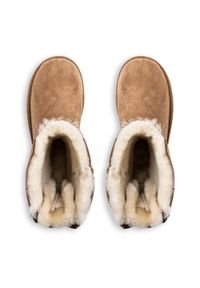 Ugg - UGG W Bailey Bow II Buty zimowe damskie. Okazja: na plażę. Kolor: brązowy. Materiał: wełna, materiał, zamsz. Szerokość cholewki: normalna. Wzór: aplikacja. Sezon: zima. Styl: klasyczny, elegancki, młodzieżowy #2