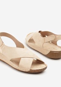 Born2be - Jasnobeżowe Sandały Vices z Przeszyciami Saroluna. Okazja: na co dzień. Zapięcie: rzepy. Kolor: beżowy. Styl: elegancki, casual #3
