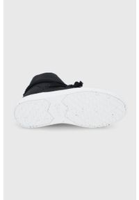 Inuikii - Śniegowce. Nosek buta: okrągły. Zapięcie: sznurówki. Kolor: czarny. Materiał: materiał, guma