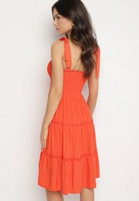 Born2be - Pomarańczowa Rozkloszowana Sukienka z Wiskozą na Wiązanych Ramiączkach Aralisse. Okazja: na co dzień. Typ kołnierza: dekolt kwadratowy. Kolor: pomarańczowy. Materiał: wiskoza. Długość rękawa: na ramiączkach. Typ sukienki: rozkloszowane. Styl: klasyczny, casual #2