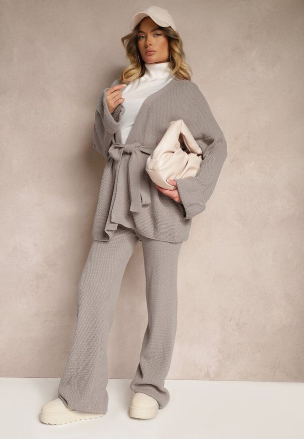 Renee - Beżowy Sweterkowy Komplet Kardigan z Wiązaniem i Szerokie Spodnie Edionisa. Kolor: szary