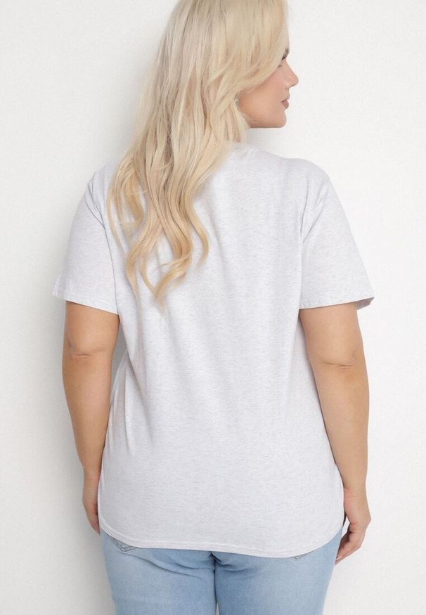Born2be - Jasnoszary Bawełniany T-shirt z Cyrkoniami Napisem i Sercem Viltebia. Okazja: na co dzień. Kolor: szary. Materiał: bawełna. Wzór: napisy. Styl: klasyczny, casual