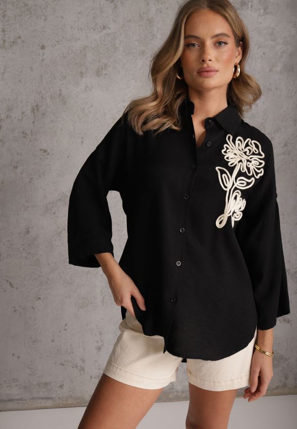Renee - Czarna Nietoperzowa Koszula z Wiskozy z Podpinanymi Rękawami i Haftem Adreaneh. Okazja: na co dzień. Kolor: czarny. Materiał: wiskoza. Wzór: haft. Sezon: lato. Styl: boho, casual