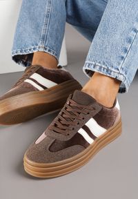 Born2be - Brązowe Sneakersy w Stylu Klasycznych Tenisówek na Grubej Podeszwie Tuluvia. Okazja: na spacer. Kolor: brązowy. Materiał: jeans. Sport: turystyka piesza