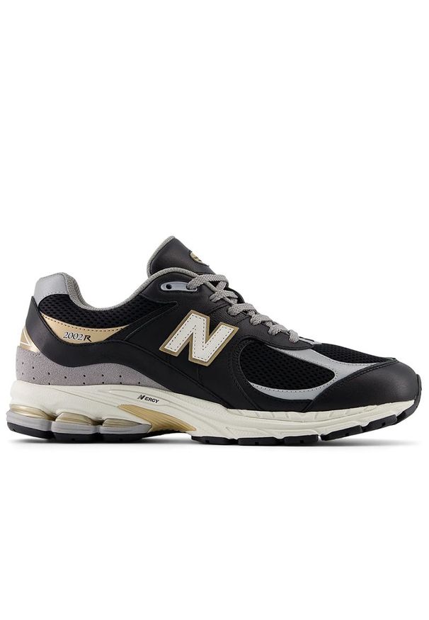 Buty New Balance M2002RPO - czarne. Okazja: na co dzień. Kolor: czarny. Materiał: skóra, guma, zamsz. Szerokość cholewki: normalna. Sport: bieganie