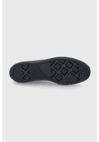 Converse Trampki kolor czarny. Nosek buta: okrągły. Zapięcie: sznurówki. Kolor: czarny. Materiał: guma. Szerokość cholewki: normalna