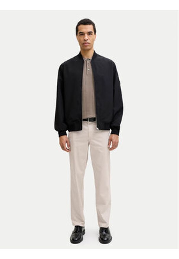 Jack & Jones Chinosy Lie Vance 12292970 Écru Regular Fit. Kolor: kremowy. Materiał: bawełna