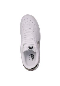 Buty Nike Air Force 1 Low Zig Zag M DN4928 100 białe. Zapięcie: sznurówki. Kolor: biały. Materiał: guma, skóra. Model: Nike Air Force #5
