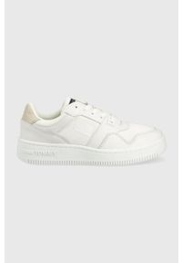 Tommy Jeans sneakersy Mix Basket kolor biały. Nosek buta: okrągły. Zapięcie: sznurówki. Kolor: biały. Materiał: poliester, guma. Obcas: na platformie
