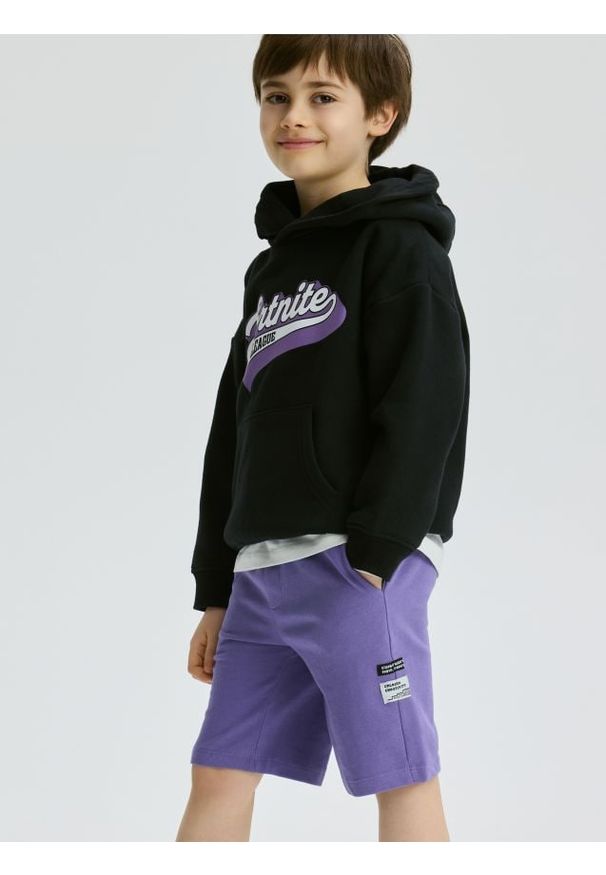 Reserved - Bawełniane szorty - fioletowy. Kolor: fioletowy. Materiał: bawełna. Wzór: gładki