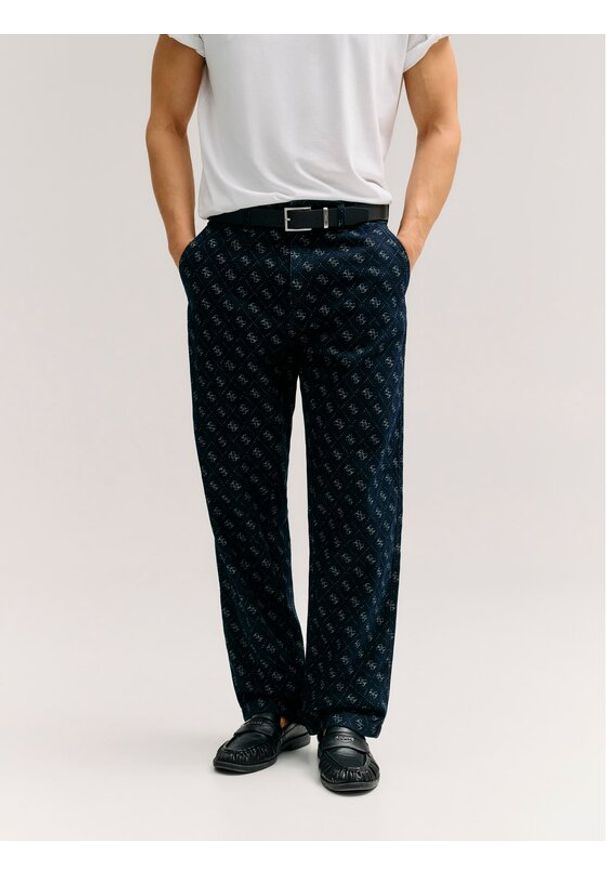 Guess Jeansy 182949 Niebieski Regular Fit. Kolor: niebieski