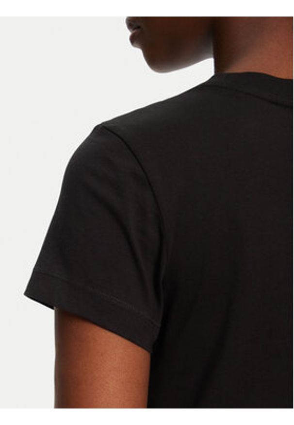Calvin Klein Jeans T-Shirt Monologo J20J223563 Czarny Slim Fit. Kolor: czarny. Materiał: bawełna