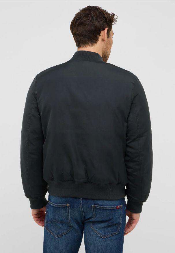 Męska Kurtka zimowa Mustang Style Byron Jet Black 1016892 4188. Sezon: zima