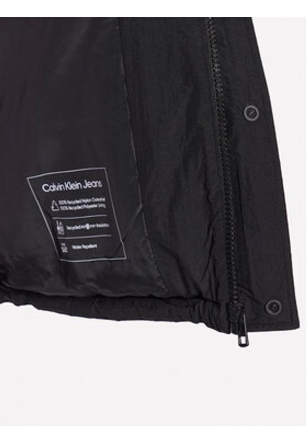 Calvin Klein Jeans Kurtka przejściowa J30J323709 Czarny Regular Fit. Kolor: czarny. Materiał: syntetyk