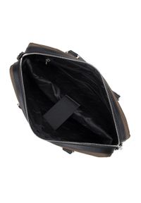 Wittchen - Męska torba na laptopa 15,6” z tasiemką oliwkowa. Kolor: oliwkowy. Materiał: poliester. Styl: sportowy, elegancki