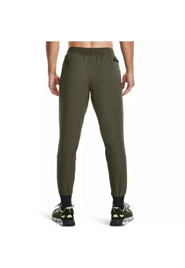 Spodnie dresowe męskie Under Armour UNSTOPPABLE JOGGERS. Kolor: zielony. Materiał: dresówka