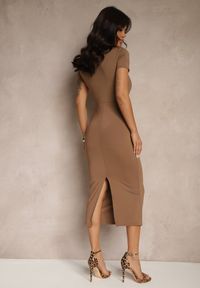 Renee - Brązowa Sukienka Bodycon o Dopasowanym Kroju z Dekoltem w V Efrerina. Okazja: na co dzień. Kolor: brązowy. Materiał: jeans. Długość rękawa: krótki rękaw. Typ sukienki: bodycon. Styl: klasyczny, casual, elegancki