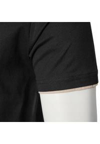 Jednokolorowa Koszulka z Lamówką - Pako Jeans - Czarny. Okazja: na co dzień. Kolor: czarny. Materiał: bawełna. Styl: casual #5