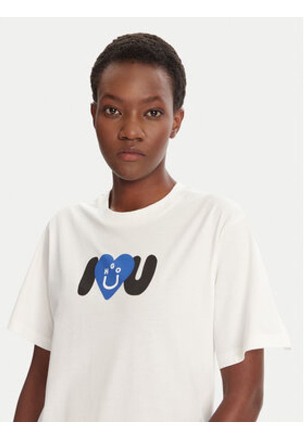 Hugo - HUGO T-Shirt Vintage 50545053 Écru Loose Fit. Kolor: kremowy. Materiał: bawełna. Styl: vintage