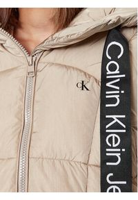 Calvin Klein Jeans Kurtka puchowa J20J221901 Beżowy Relaxed Fit. Kolor: beżowy. Materiał: syntetyk, puch