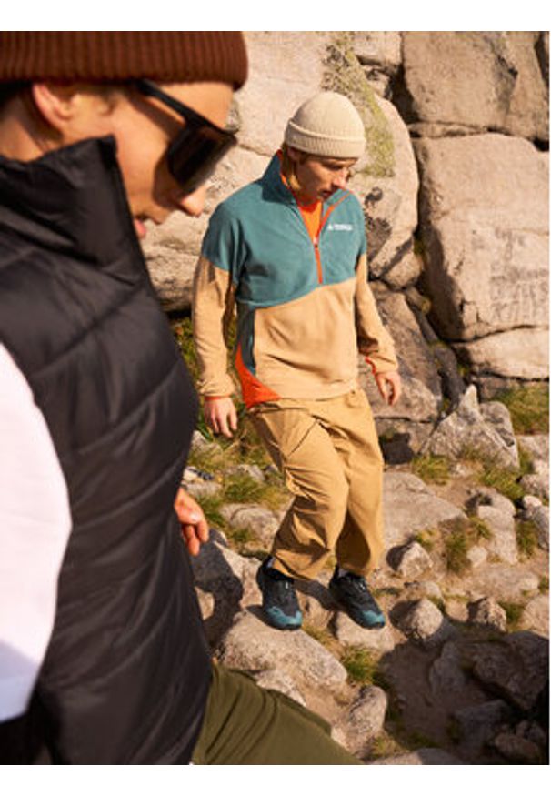 Adidas - adidas Trekkingi Terrex Skychaser AX5 GORE-TEX JQ2209 Czarny. Kolor: czarny. Materiał: materiał. Technologia: Gore-Tex. Model: Adidas Terrex. Sport: turystyka piesza