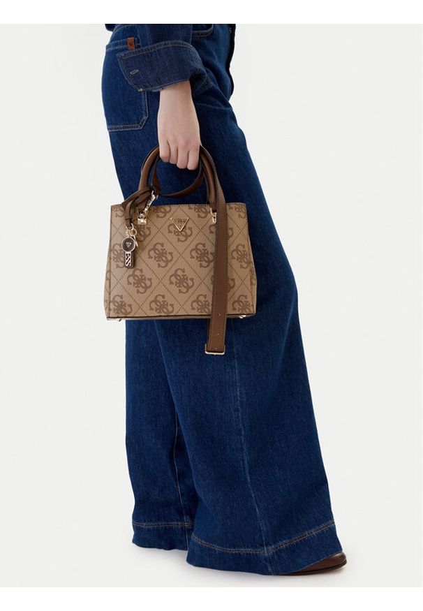 Guess Torebka Noelle II HWSO96 72050 Beżowy. Kolor: beżowy. Materiał: skórzane