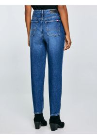Big-Star - Jeansy damskie mom jeans niebieskie Silla 620. Okazja: na co dzień. Stan: podwyższony. Kolor: niebieski. Styl: casual, elegancki