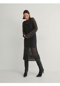 Reserved - Ażurowa sukienka z metalizowaną nicią - czarny. Kolor: czarny. Materiał: bawełna, dzianina. Wzór: ażurowy. Typ sukienki: proste