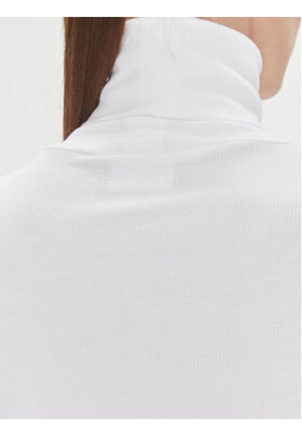 Calvin Klein Golf K20K206053 Biały Slim Fit. Typ kołnierza: golf. Kolor: biały
