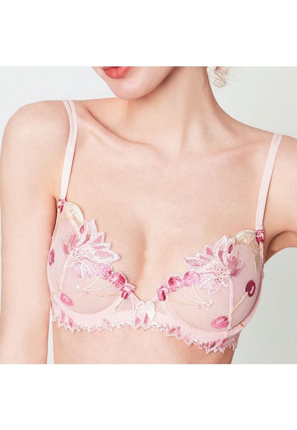 Intica - Zestaw bielizny koronkowej z haftem Aoiffe. Kolor: różowy. Materiał: koronka. Wzór: haft