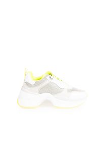 Guess Sneakersy "Juless" | FL7JUS FAB12 | Juless | Kobieta | Biały, Żółty. Kolor: biały, wielokolorowy, żółty. Materiał: skóra ekologiczna, materiał. Wzór: aplikacja. Obcas: na platformie #5