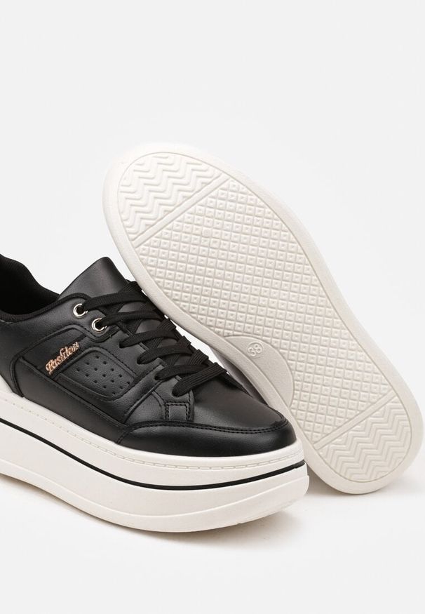 Born2be - Czarne Sneakersy na Grubej Podeszwie Zdobione Brokatem Kariven. Kolor: czarny. Materiał: jeans. Wzór: aplikacja. Obcas: na platformie