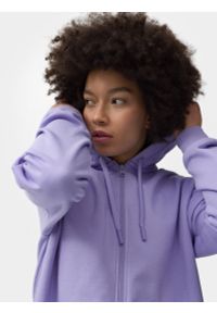 4f - Bluza dresowa rozpinana z kapturem damska. Okazja: na co dzień. Typ kołnierza: kaptur. Kolor: fioletowy. Materiał: dresówka. Styl: klasyczny, casual #2