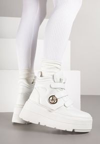 Renee - Białe Botki Sneakersy Vices na Platformie w Stylu Y2K Gelira. Okazja: na co dzień. Zapięcie: rzepy. Kolor: biały. Materiał: jeans. Wzór: aplikacja. Sezon: lato. Obcas: na platformie. Styl: casual #4