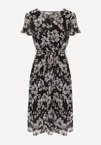 Renee - Czarna Kopertowa Sukienka z Wiązanym Paskiem w Kwiatowy Print z Brokatem Runewea. Okazja: na randkę. Kolor: czarny. Wzór: nadruk, kwiaty. Typ sukienki: kopertowe. Styl: boho #4