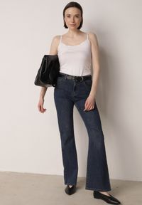 Born2be - Biały Bieliźniany Top z Bawełny Ozdobiony Koronkową Lamówką Bervina. Okazja: na co dzień. Kolor: biały. Materiał: bawełna, koronka. Wzór: aplikacja. Styl: casual, klasyczny #5