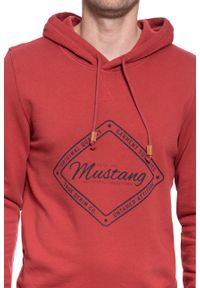 Mustang - BLUZA MUSTANG MĘSKA Printed Hoodie GARNET 1006368 7146. Typ kołnierza: kaptur. Wzór: nadruk #8