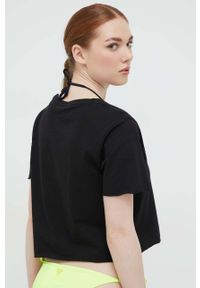 Guess t-shirt bawełniany kolor czarny. Kolor: czarny. Materiał: bawełna. Długość rękawa: krótki rękaw. Długość: krótkie. Wzór: nadruk #4