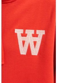 Wood Wood bluza bawełniana Ian AA Hoodie męska kolor czerwony z kapturem z aplikacją 10295600.2424-CHILIRE. Okazja: na co dzień. Typ kołnierza: kaptur. Kolor: czerwony. Materiał: bawełna. Wzór: aplikacja. Styl: casual #4