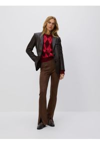 Reserved - Spodnie z imitacji zamszu - brązowy. Kolor: brązowy. Materiał: zamsz #1